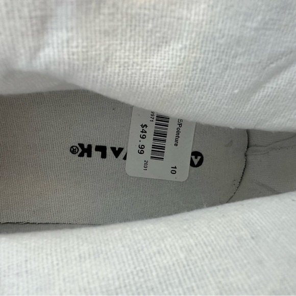 Airwalk Canvas upper balance women’s white sneakers. Size 10 - Picture 7 of 11